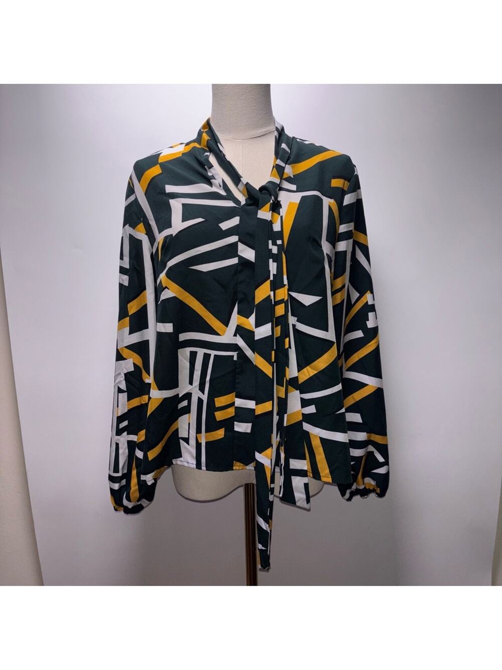 SHEIN Geometric Blouse Size M